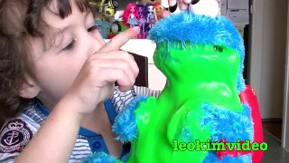 Cookie Monster Count N Crunch Eats Green Slime Ooze - Dad Can You Buy A New One?