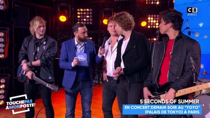 Cyril Hanouna parle anglais avec le groupe 5 Seconds Of Summer