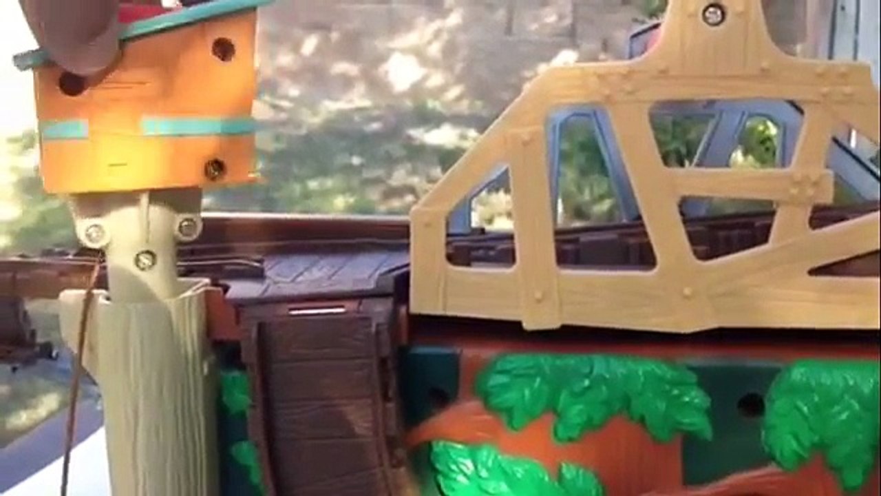 Thomas and Friends Wooden Trains Emily in Play set on a Shaky Bridge n Old Wheezy