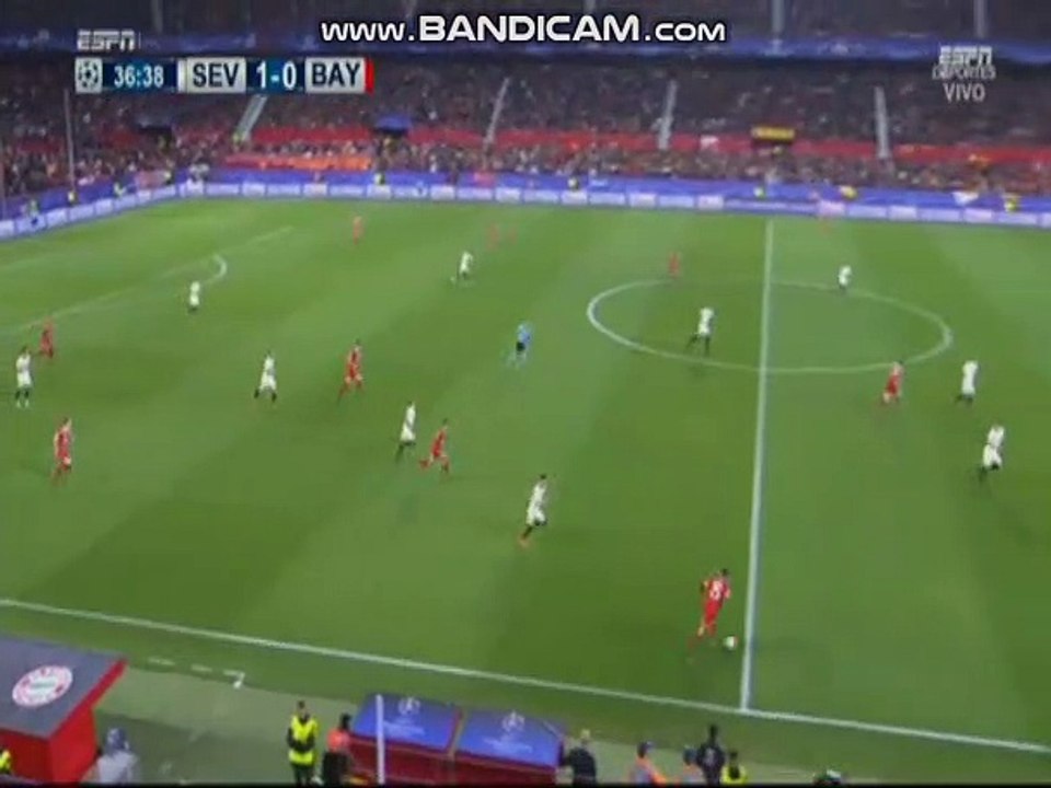 Jesus Navas Own Goal HD - Sevilla 1-1 Bayern Munich 04.03.2018