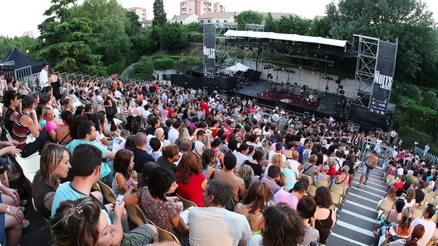 LA REVUE : La revue : Nicole Joulia/Laurent Even/Nuits d'Istres