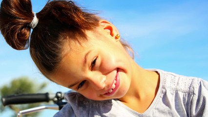 LA REVUE : La revue : Christiine Veronneau/Charlotte Bouchez/Journée Internationale du Handicap