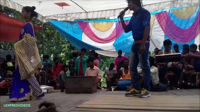 AMAZING SINGING PERFORMANCE BY SINGERS OF MANGALPUR DRAMA PARTY AS PATTA PATTA BOOTA BOOTA NICE ONE MUST WATCH