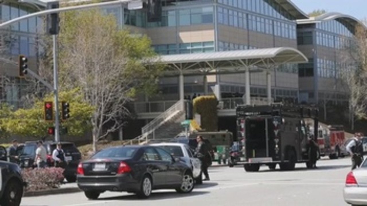 Al menos un muerto y cuatro heridos en un tiroteo en la sede de YouTube