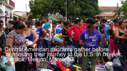 Migrant caravan heads to U.S. border
