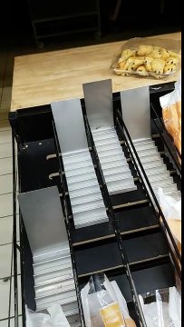 La diffusion d'une vidéo, filmée par un client, montrant des rats dans le rayon boulangerie d'un magasin Carrefour inquiète les clients