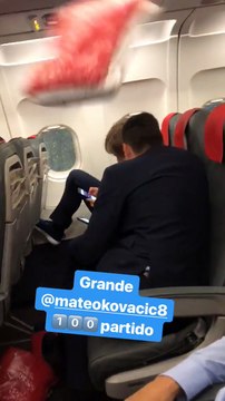 El trolleo de Ceballos a Kovacic en el avión de vuelta desde Turín
