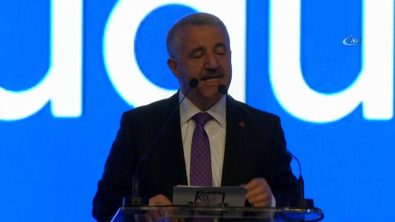 Bakan Arslan: 'Bugüne kadar evrensel hizmet kapsamında bakanlık olarak yaklaşık 4 bin yerleşim yerine sabit ve mobil geniş bant hizmeti götürdük'