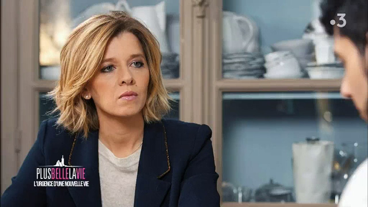 Jonas Ben Ahmed, premier acteur transgenre dans "Plus Belle La Vie" se confie sur son changement de sexe - Regardez