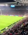 Supporters Juventus applaudissent Cristiano Ronaldo après son but Magique juventus real
