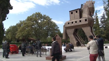 Troia Antik Kenti'nde ziyaretçi patlaması