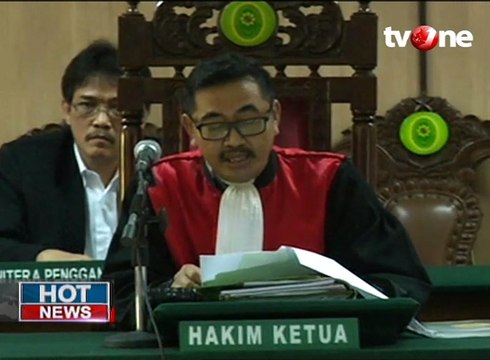 Ahok Resmi Bercerai dengan Veronica Tan