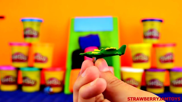 Play Doh Kinder Surprise Angry Birds Cars 2 Hello Kitty Spongebob Disney Planes Surprise Eggs