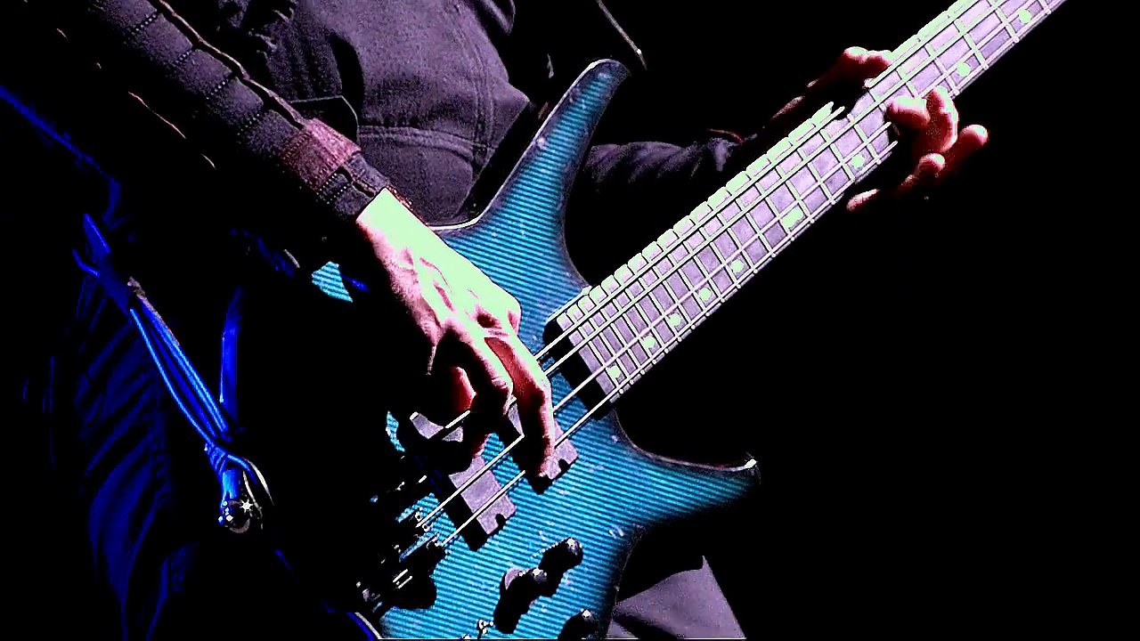 Muse - Interlude + Hysteria, BBC Radio 1 Big Weekend, Earlham Park, Norwich, UK  5/23/2015