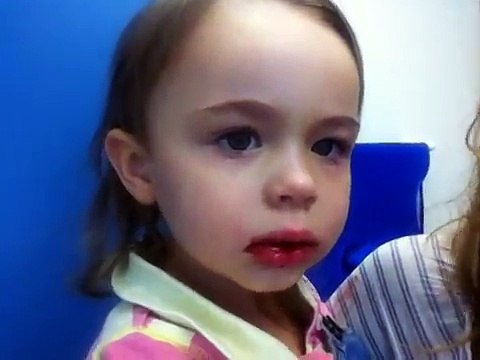 my toddler fell down, chipped her tooth & has 2 fat lips!