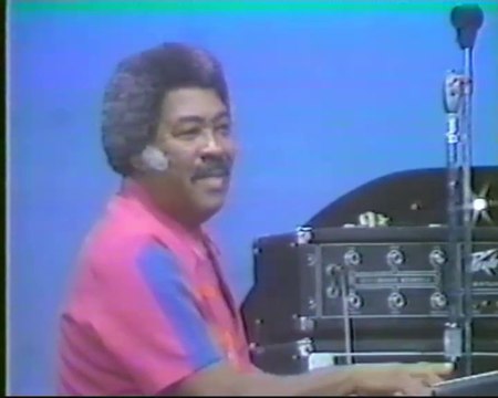 El Gran Combo - A La Reyna, canta Jerry Rivas - MICKY SUERO CANAL