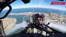Vol en rase mote en avion de chasse au-dessus d'une ville en Australie !
