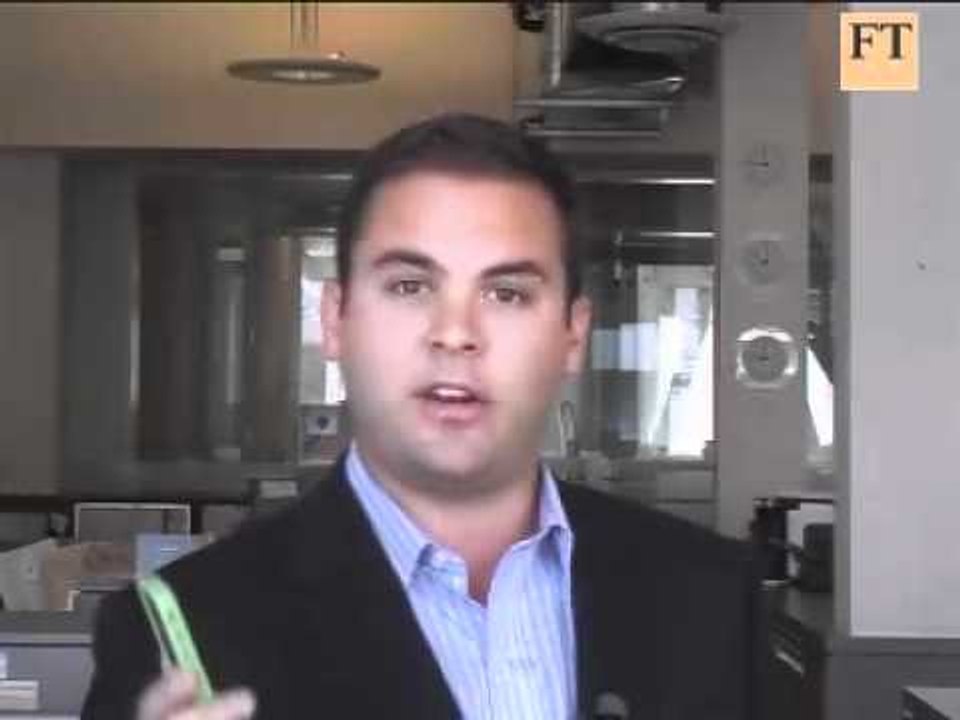 Steve Jobs Defends iPhone 4 Problems