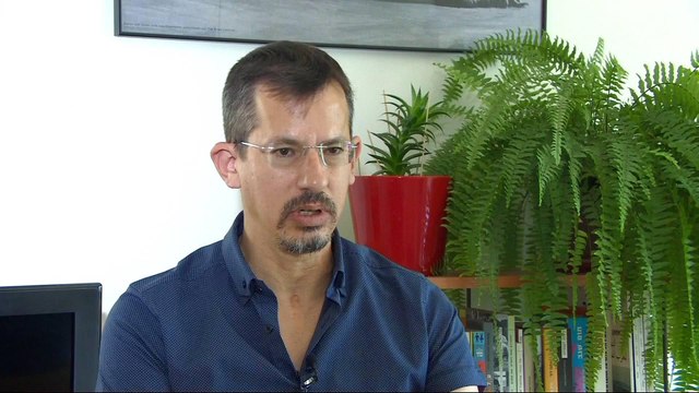 Gaza protests: Israeli soldiers urged to refuse to shoot