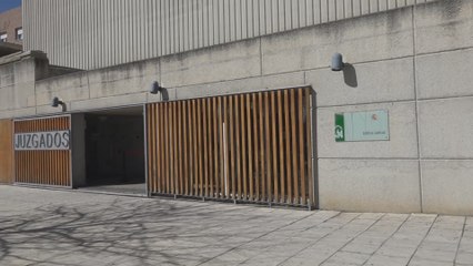 La madre y el abuelo del bebé hallado muerto en un vertedero detenidos por los hechos