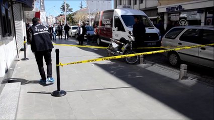 Yürürken yediği dürüm nefes borusuna kaçan kişi öldü - KARAMAN