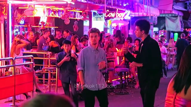Soi Nana and Soi Cowboy Football Night Bangkok Vlog 32