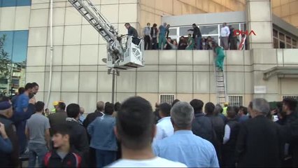 Camlar Kırıldı Mansur Kalanlar Böyle Kurtarıldı