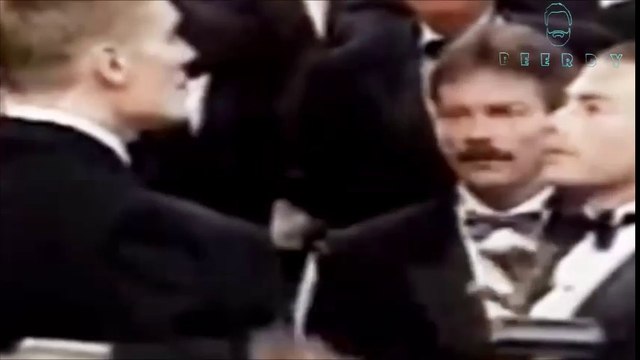 The day Jean Claude Van Damme ran from Dolph Lundgren / El Dia que Jean Claude Van Damme le corrio Dolph Lundgren