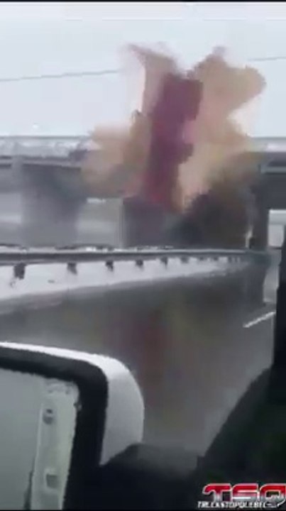 Canada truck accident || Montreal Quebec Canada