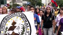 Protesta descalza de los estudiantes venezolanos
