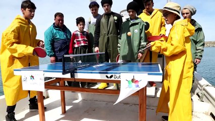 Denizde tekne üzerinde masa tenisi oynadılar - KASTAMONU