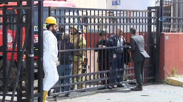 Taksim Eğitim ve Araştırma Hastanesi'nde binadan kopan parça klimaya isabet edince panik yaşandı