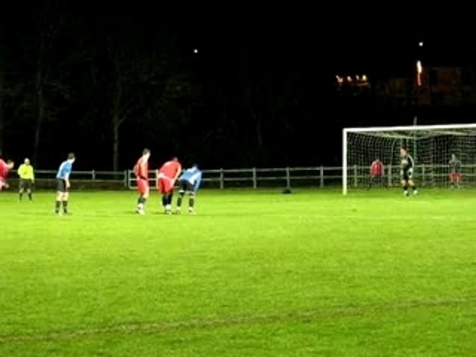 Penalty pour l'USGA, 2-0 (2ème période)