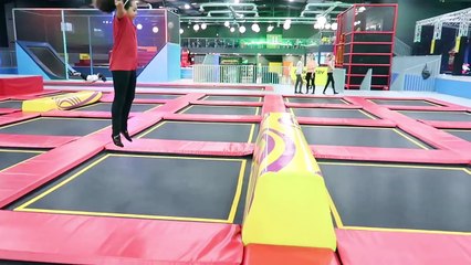 TRAMPOLINE PARK CHALLENGES - BATTLE vs Toys AndMe