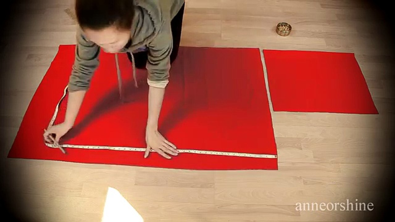 DIY Halloween Hooded Costume Cloak / Cape {How to}