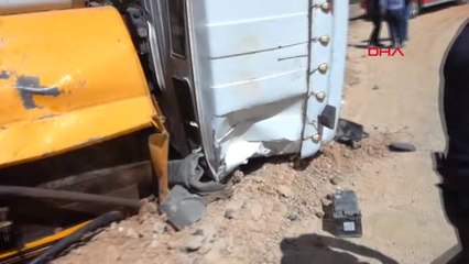 Malatya Yakıt Yüklü Tanker Devrildi 1 Yaralı