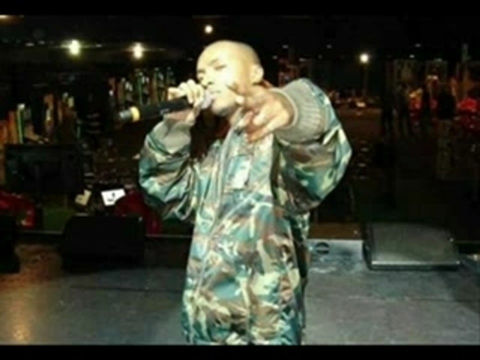 Soprano_feat_blacko_-_ferme_les_yeux_et_imagine_toi