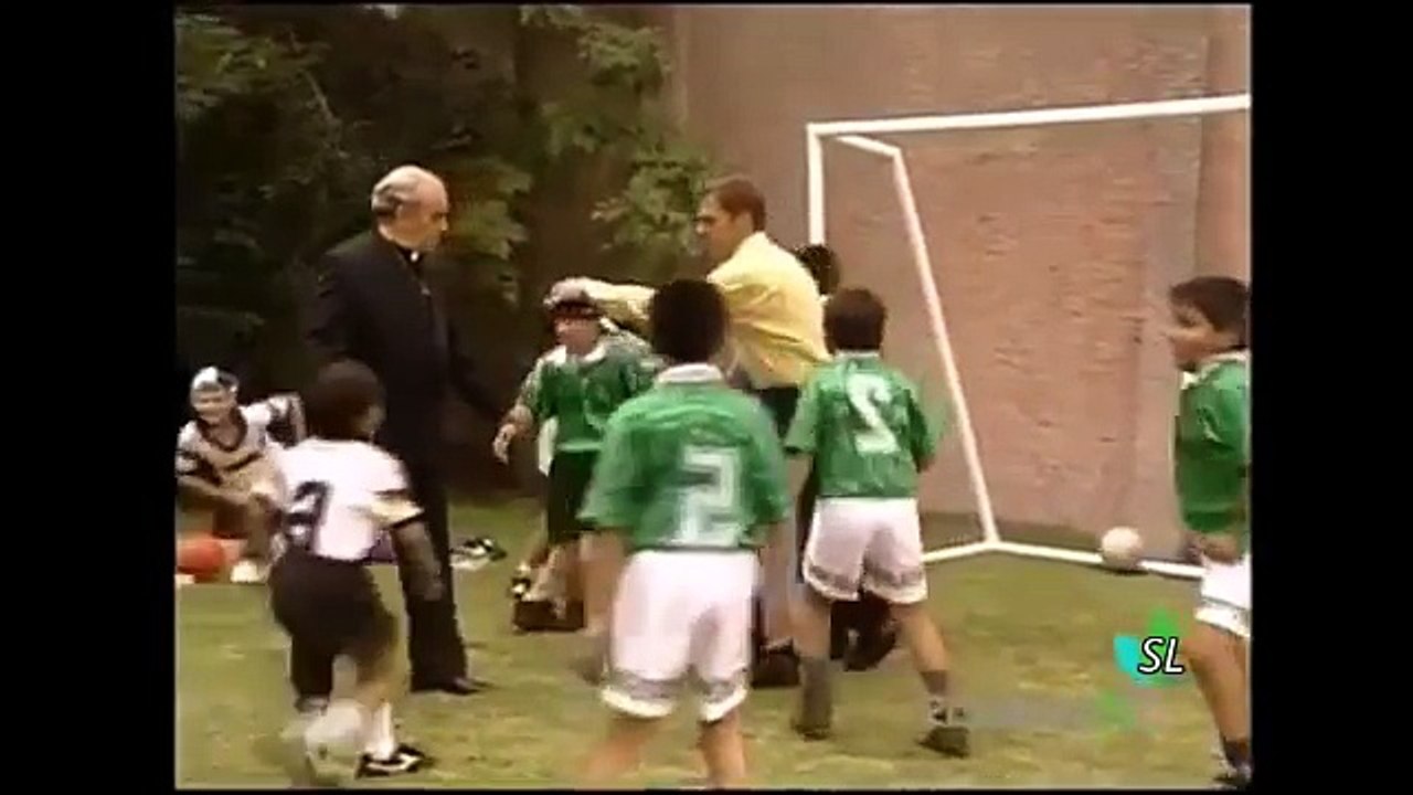 ALGUNOS DE LOS VESTIDOS SE TE VEN JUSTOS