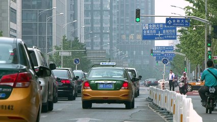 EUA e China aumentam pressão em guerra comercial