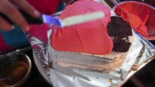 Anniversary Rose Cake Design Heart Shaped Chocolate Flavour Cake
