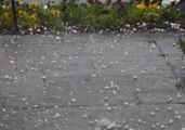 Large Hailstones Hit Northern Texas