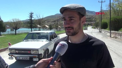 Evkur Yeni Malatyasporlu Rahman'ın Eski Model Arabasına Kentte Büyük İlgi - 2 Hd
