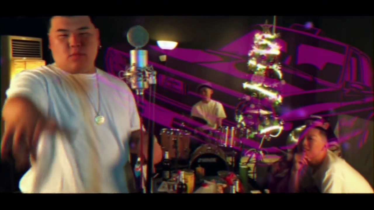 Higher Brothers - 7-11 (Official Music Video)