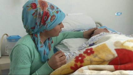 Bir annenin en acı bekleyişi...23 aylık yatağa bağlı oğlunun bakım ve tedavisi için destek bekliyor