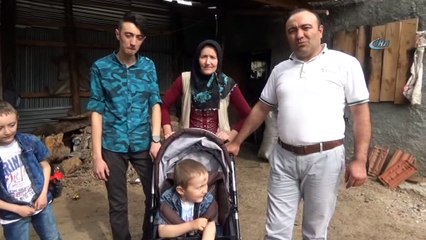 Kulağına takılan cihaz ile ilk defa duyan Ali'nin sevinci