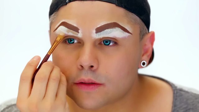 Kalorie Karbdashian-Williams' 'Glorified Chola' Makeup Tutorial | RuPaul's Drag Race Season 10