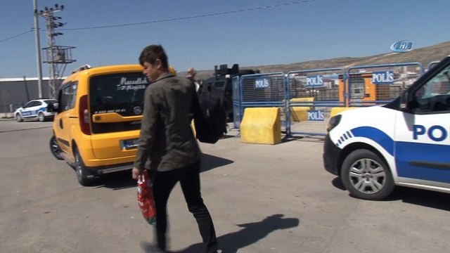 'Ekmek parası' için kaçak göçmen taşıdı