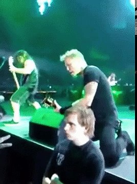 James Hetfield f***ks with security at Metallica show