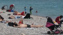 Antalya’da sahillerde yoğunluk