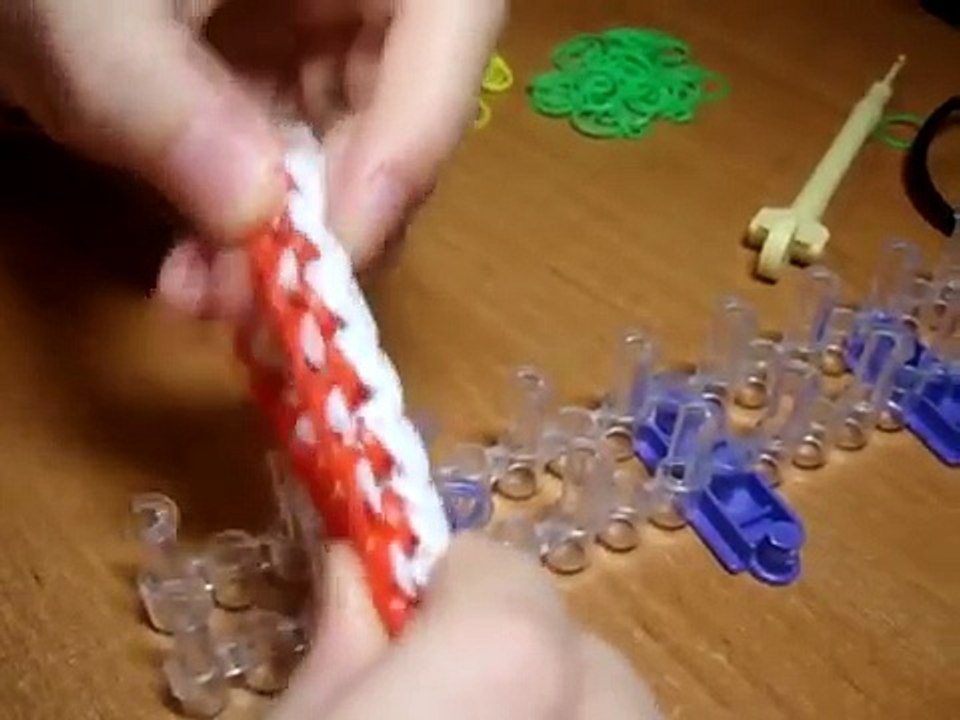 Как плести из резинок RAINBOW LOOM браслет ТРОТУАР